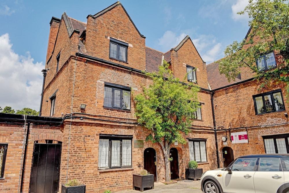 Dovecote Hotel