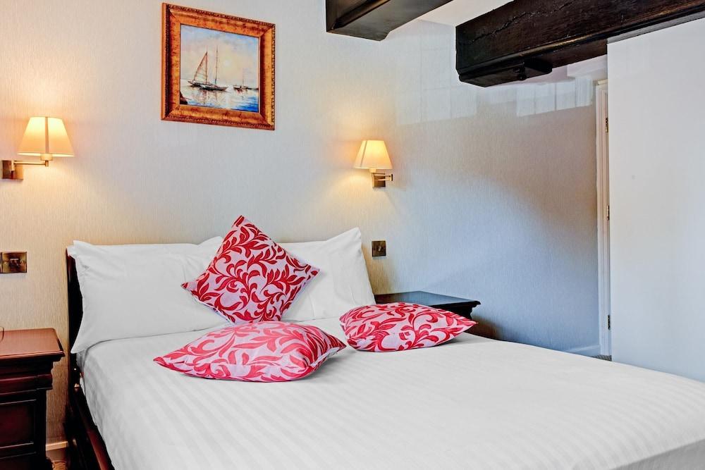 Dovecote Hotel