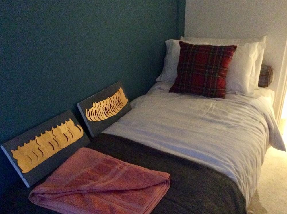 The Old Bookbinders Retreat