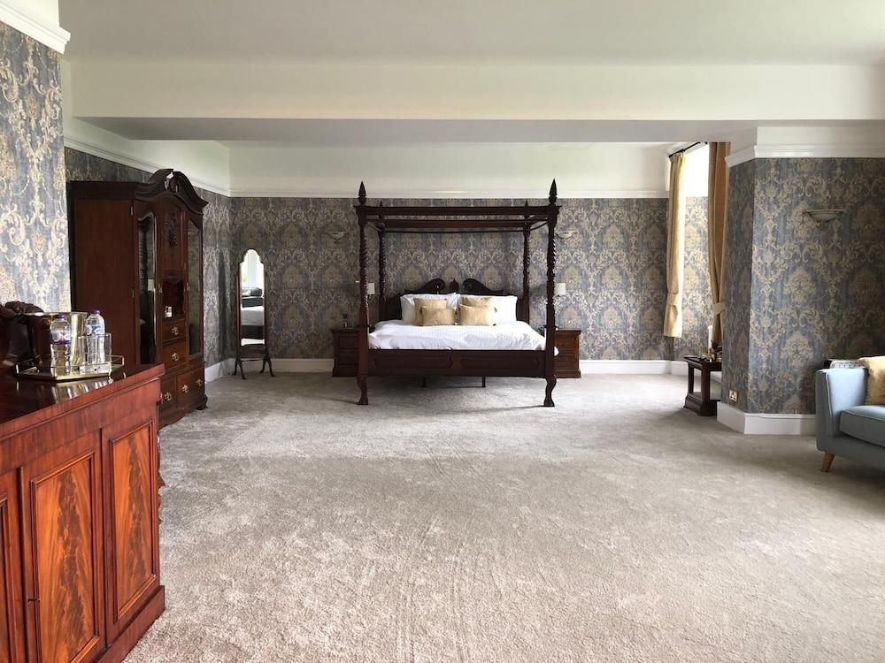 Oswald House Hotel