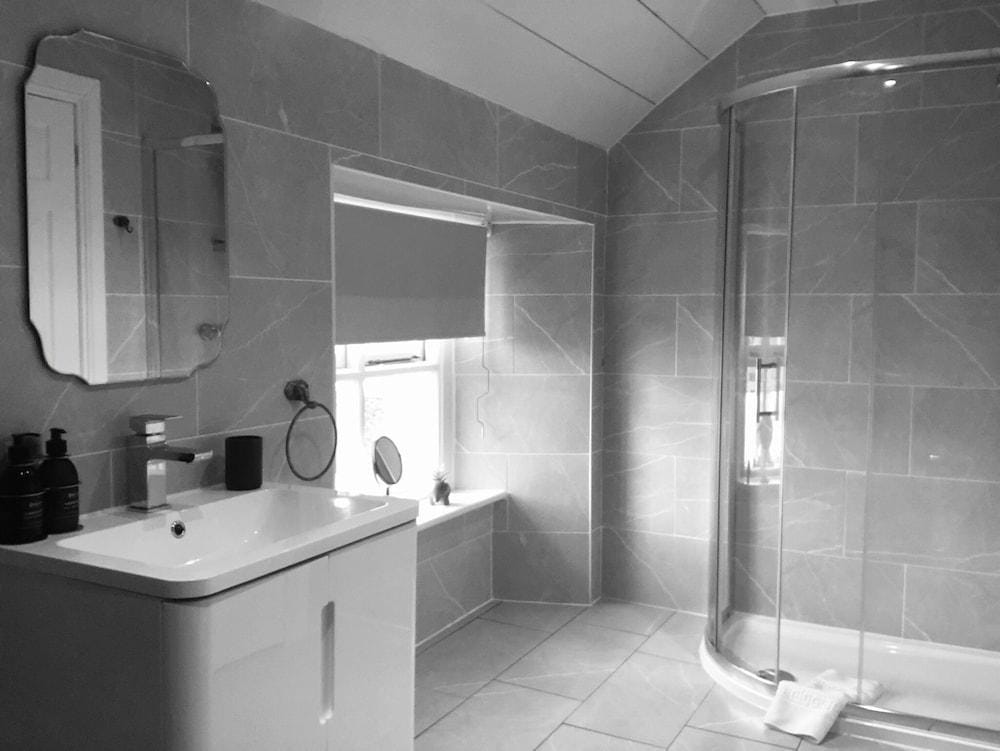 Oswald House Hotel