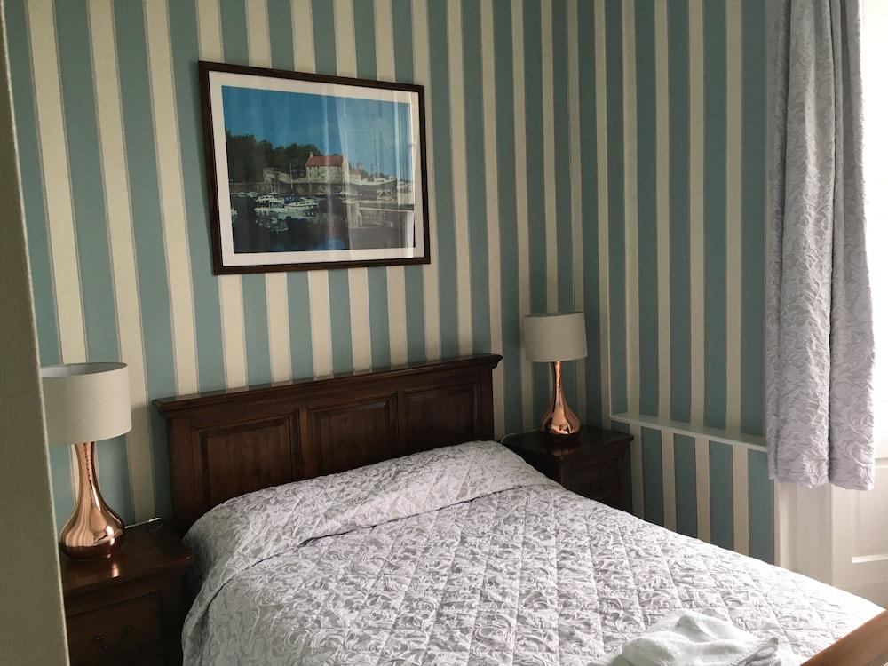 Oswald House Hotel