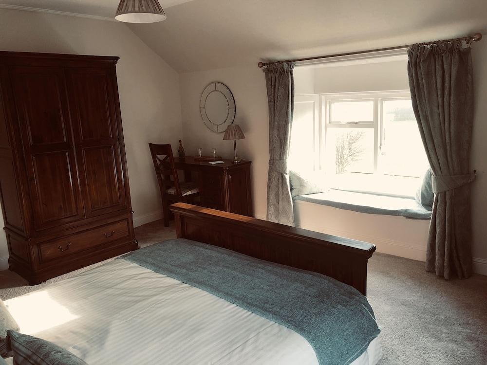 Oswald House Hotel