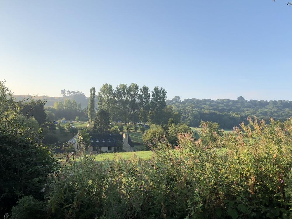 Cotswolds Camping At Holycombe
