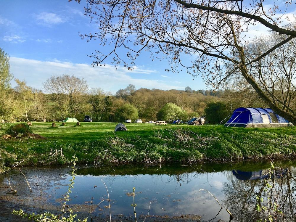 Cotswolds Camping At Holycombe