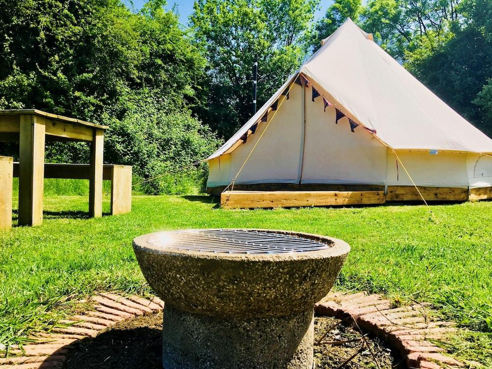 Cotswolds Camping At Holycombe