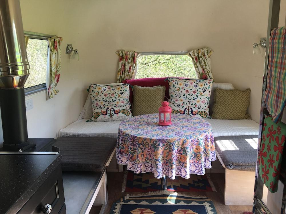 Cotswolds Camping At Holycombe