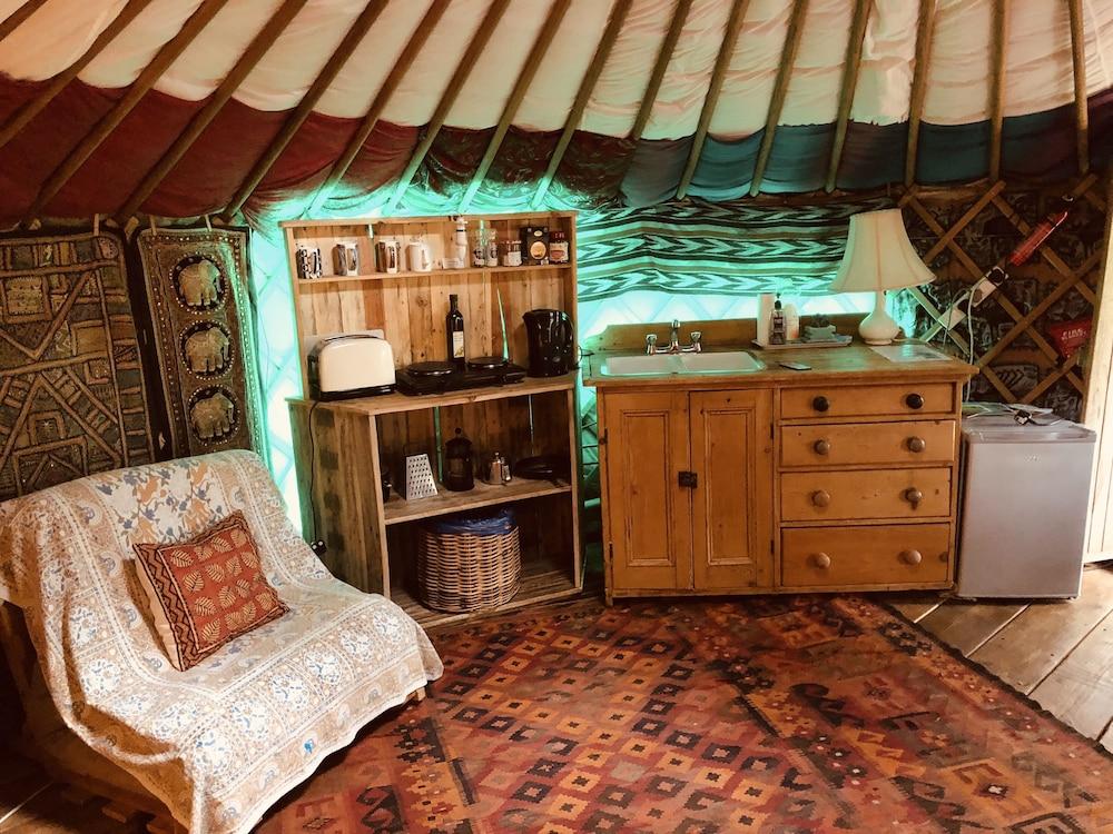 Cotswolds Camping At Holycombe