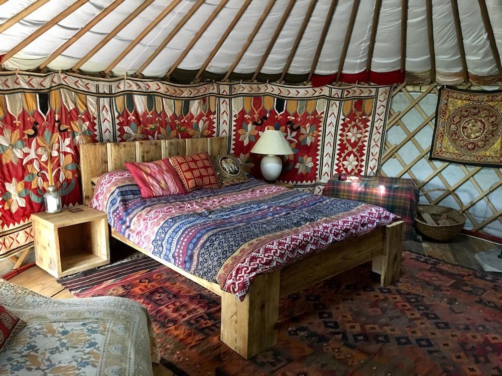 Cotswolds Camping At Holycombe
