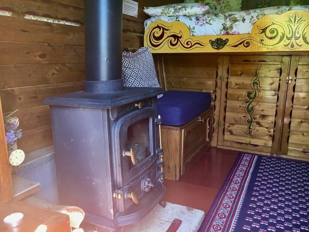 Cotswolds Camping At Holycombe