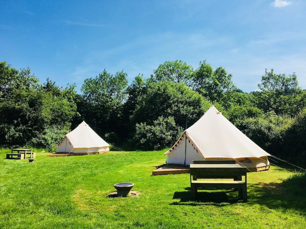 Cotswolds Camping At Holycombe
