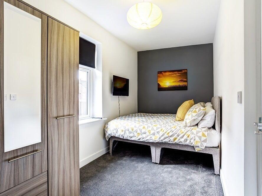 Townhouse PLUS @ 166 Edleston Road Crewe