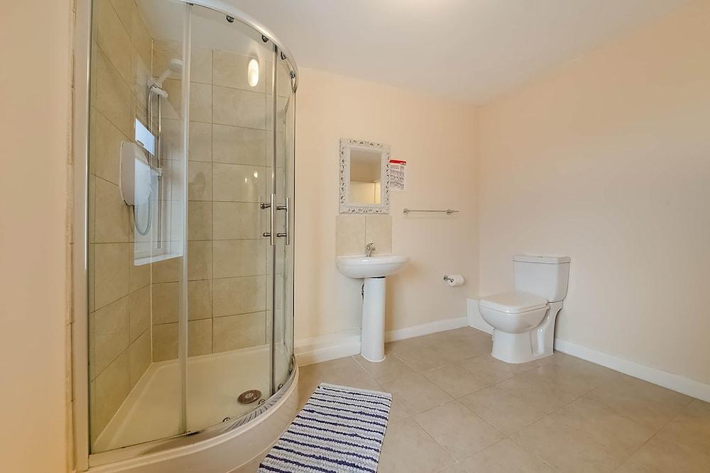 Honeycroft Lodge by OYO Rooms