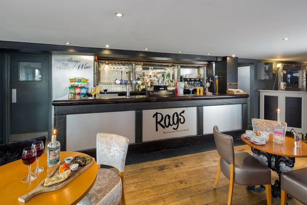 Rags Hotel Bar & Restaurant