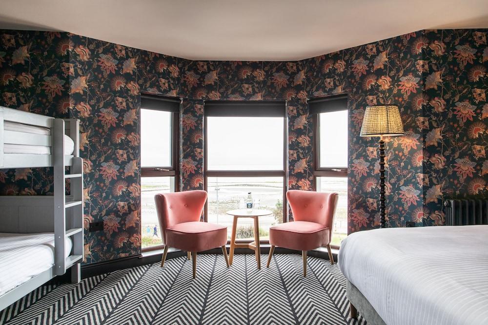 The Avoca Hotel