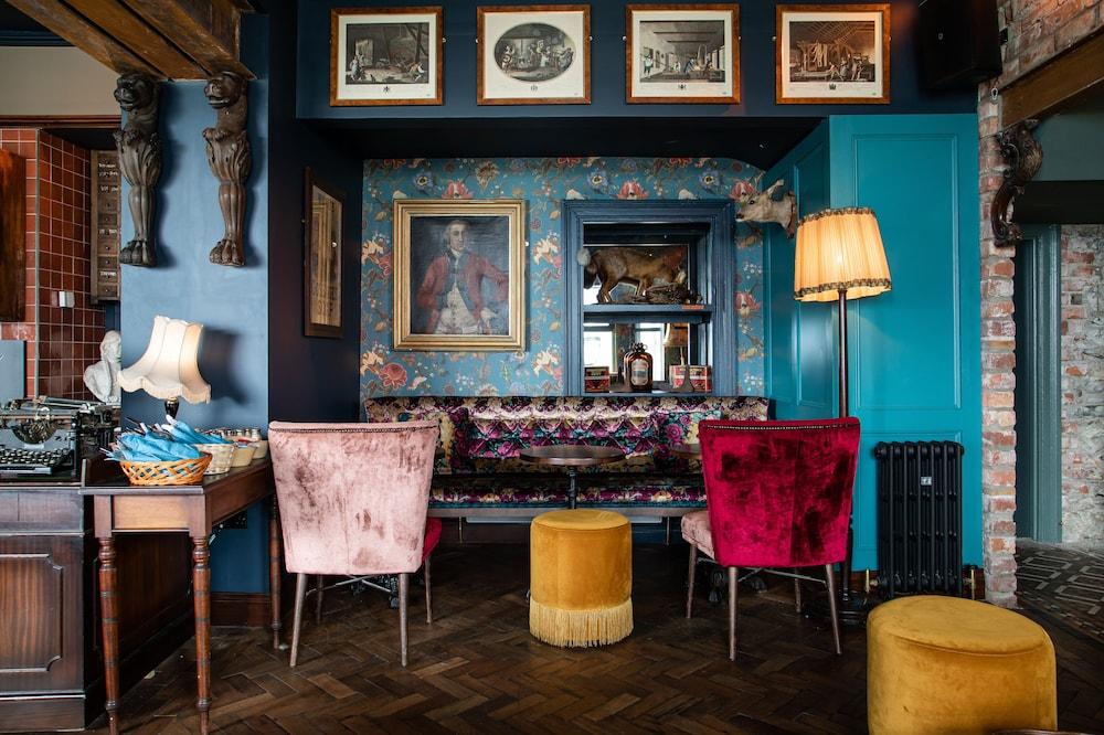 The Avoca Hotel
