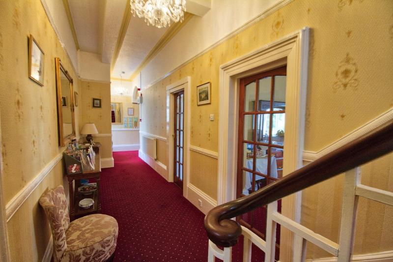 Holcombe House