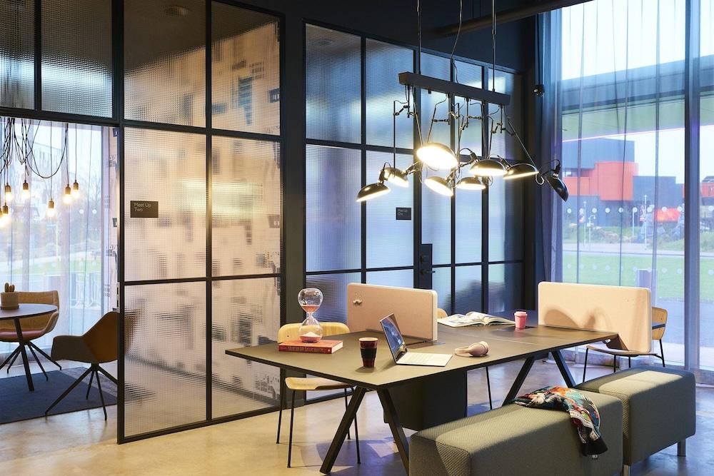 Moxy Birmingham NEC