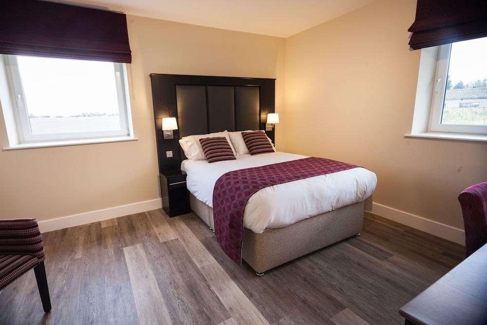 The Crown Lodge Hotel