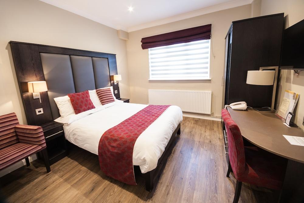 The Crown Lodge Hotel