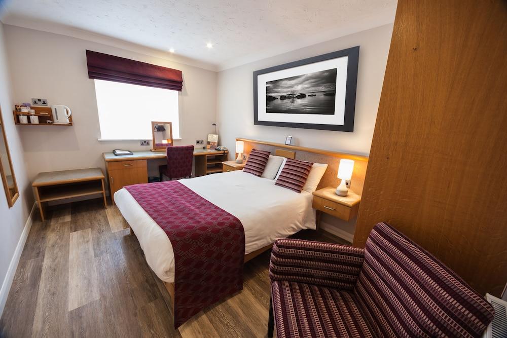 The Crown Lodge Hotel