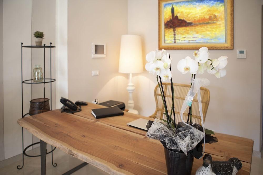 Apart-Hotel La Rocchetta
