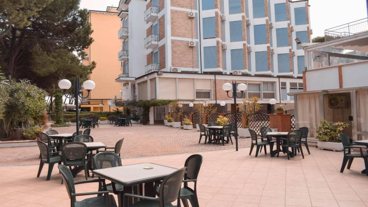 Hotel Zeus