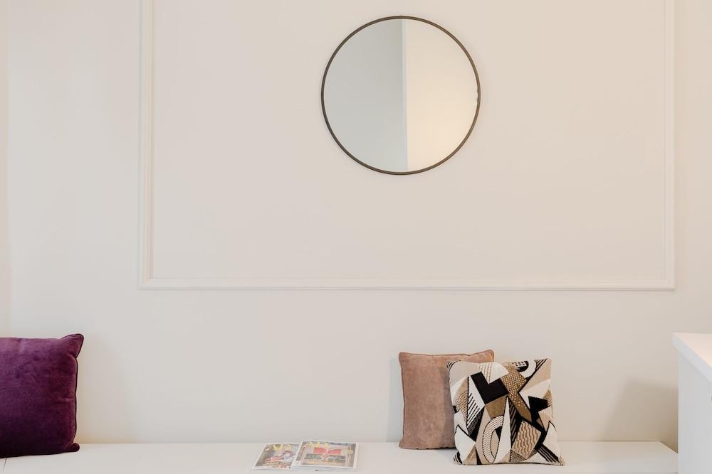 Suites by Chloe