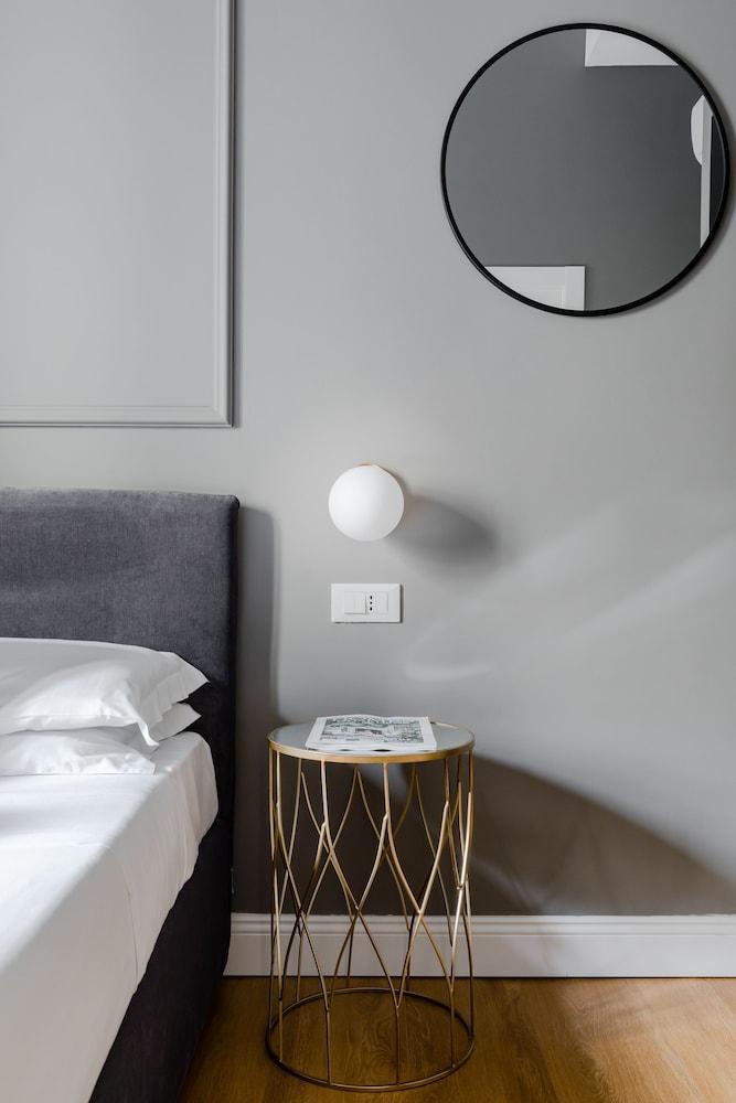 Suites by Chloe