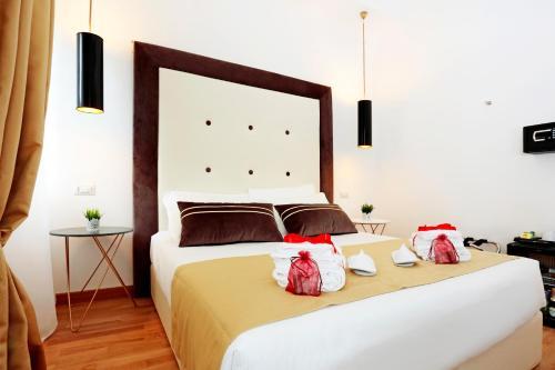 Hemi Luxury Suites