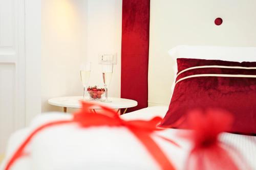 Hemi Luxury Suites
