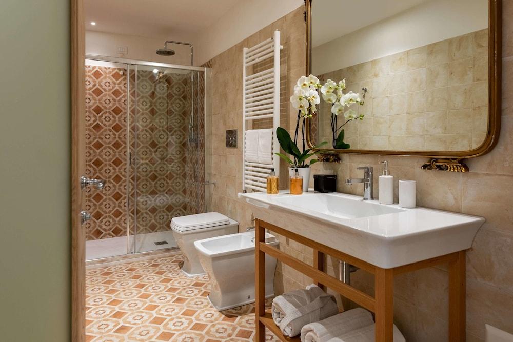 Corte Realdi Luxury Rooms-Torino