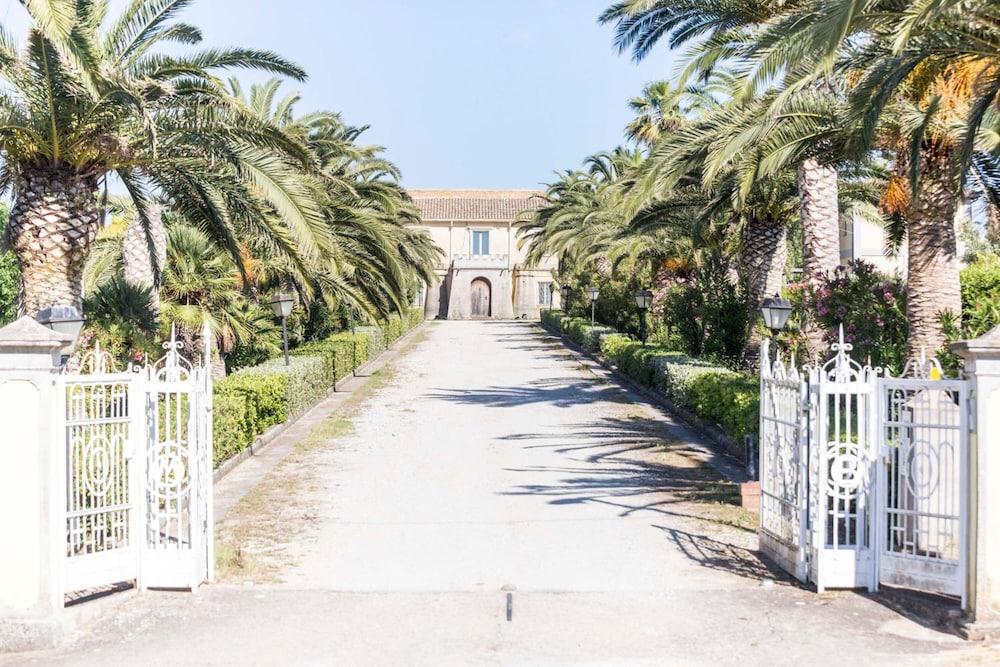 Feudo di Villa Anticaglia