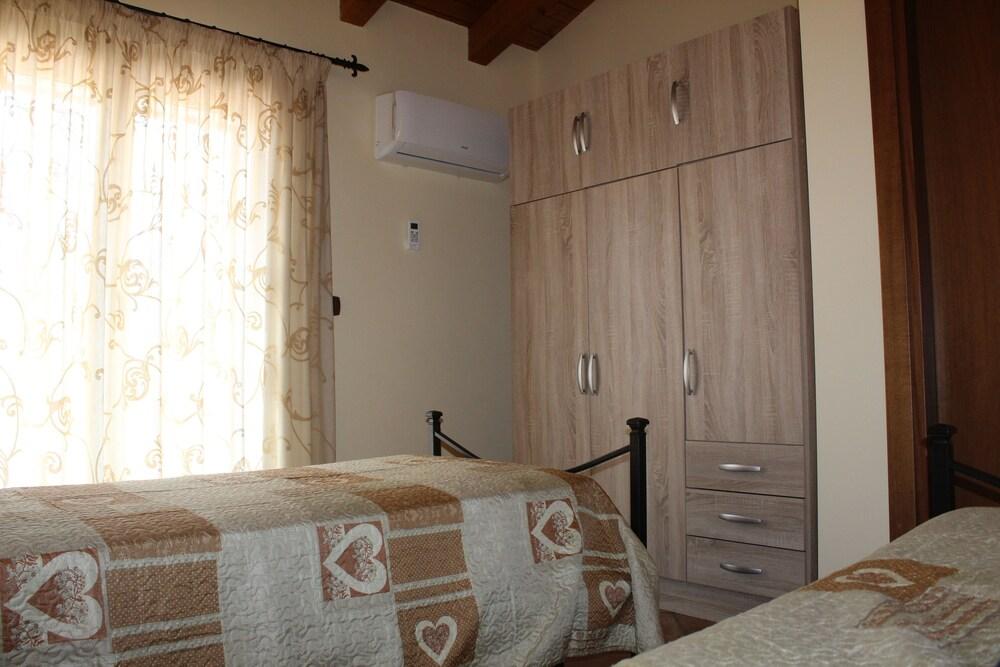 Vacation House ETNA