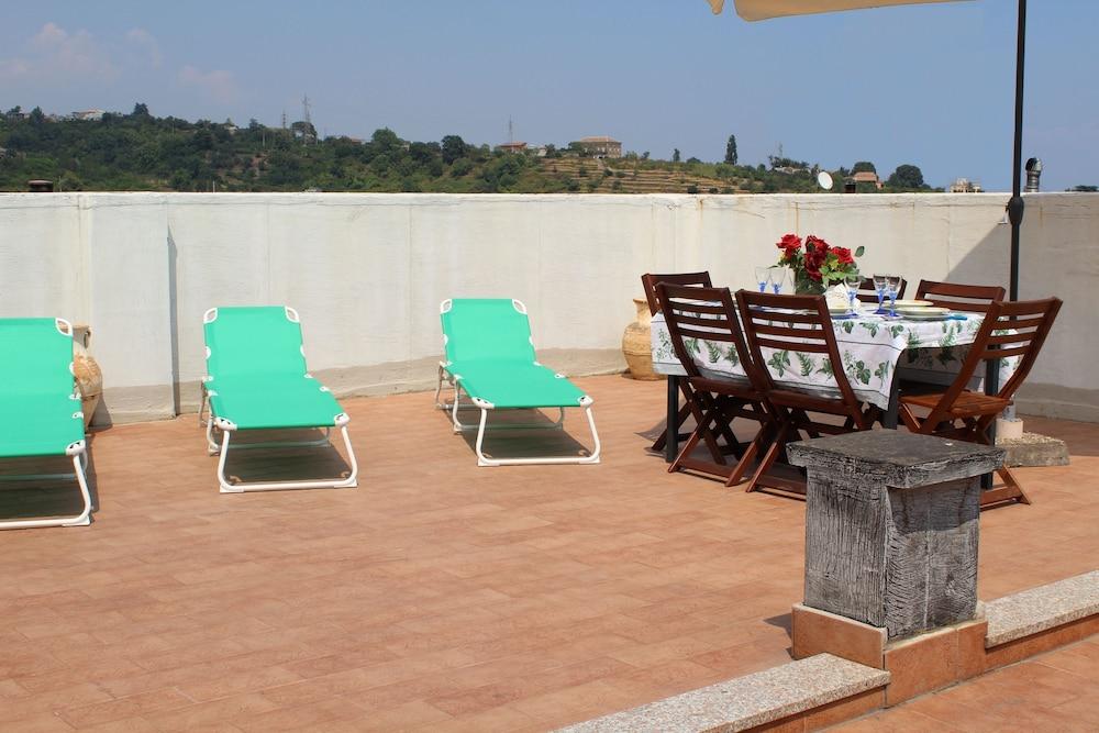Vacation House ETNA