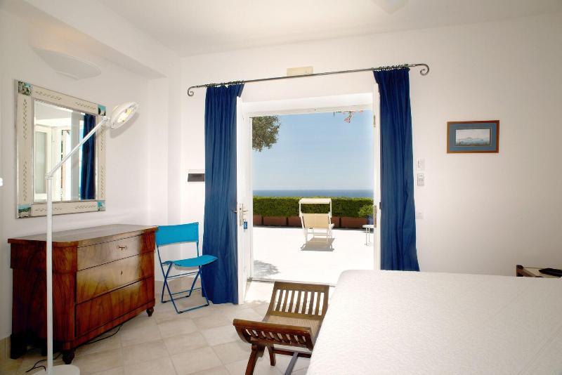 Villa Blue Grotto Bay