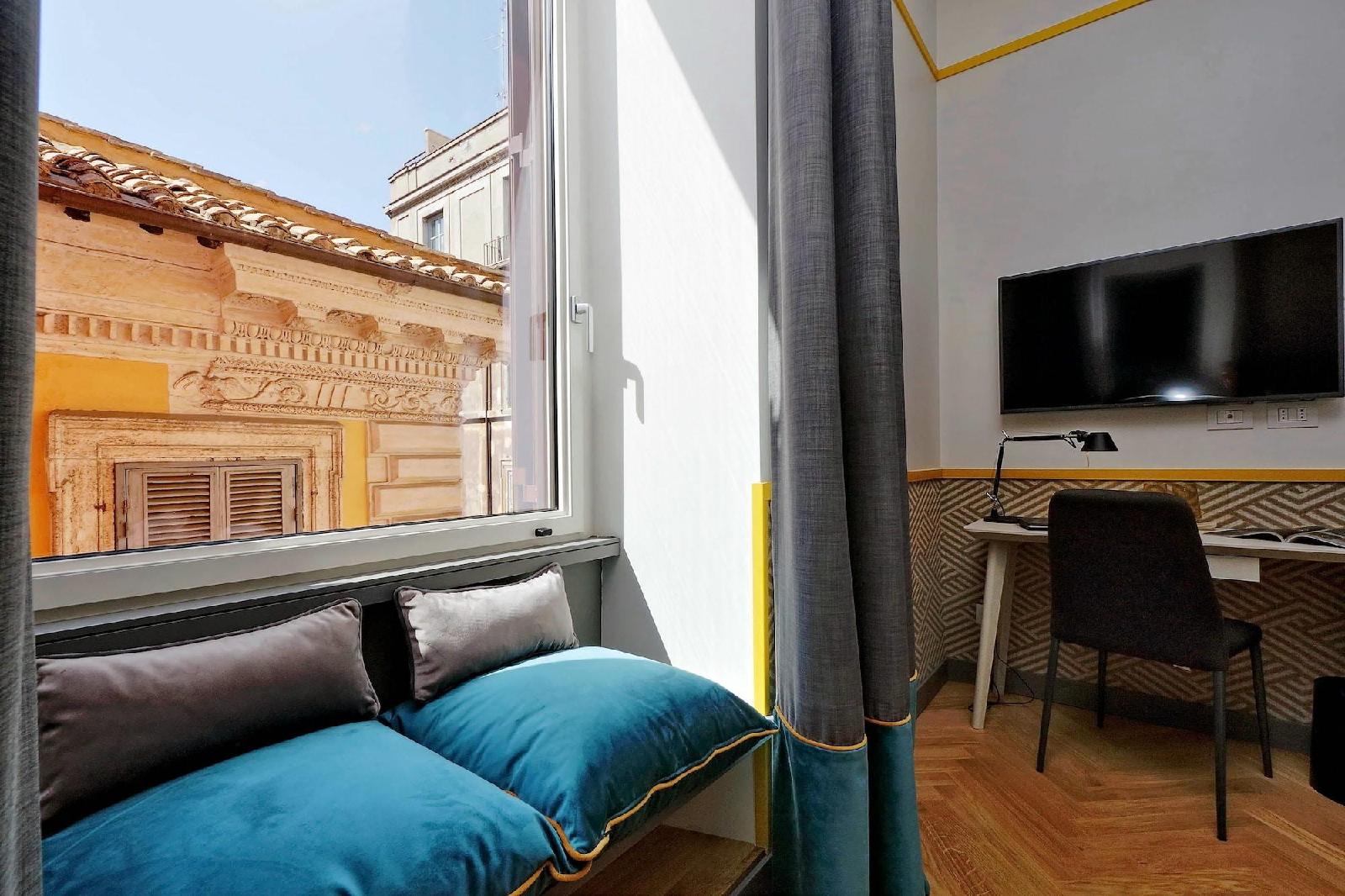 Roma Five Suites