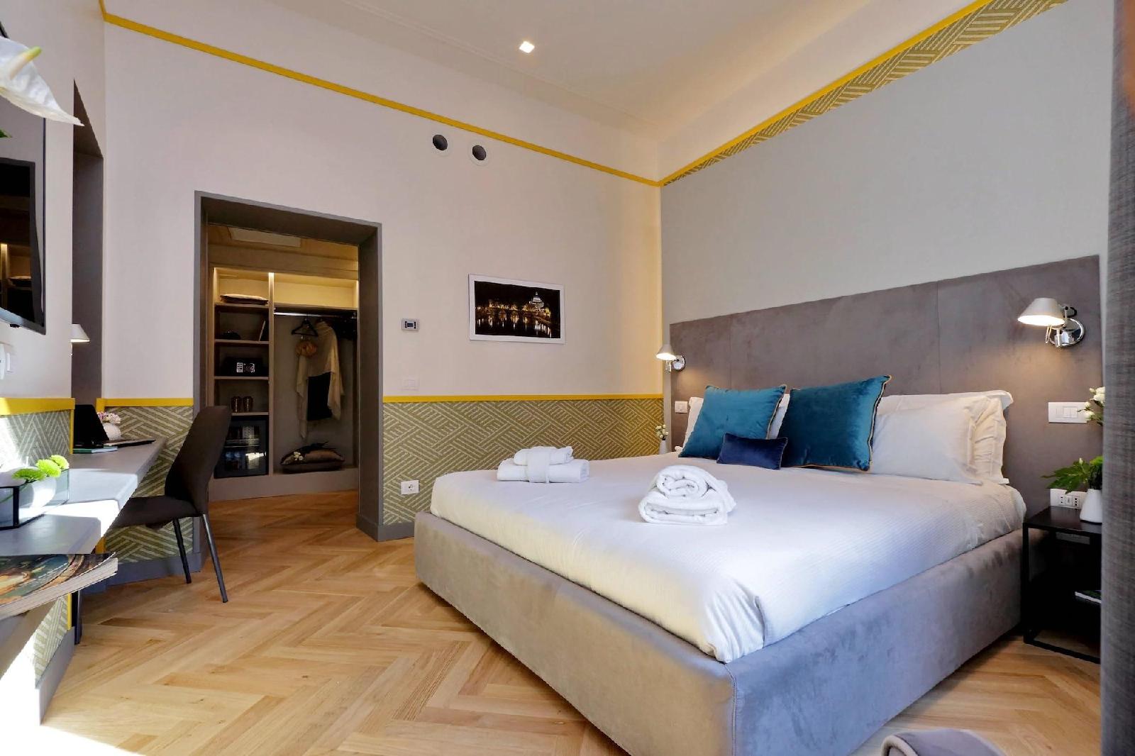 Roma Five Suites