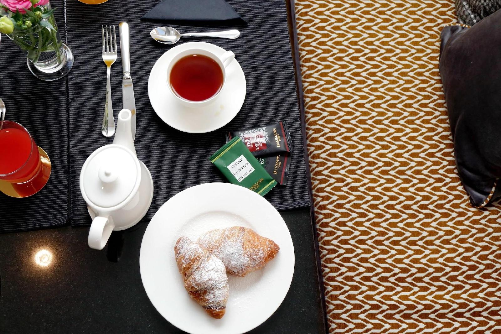 Roma Five Suites