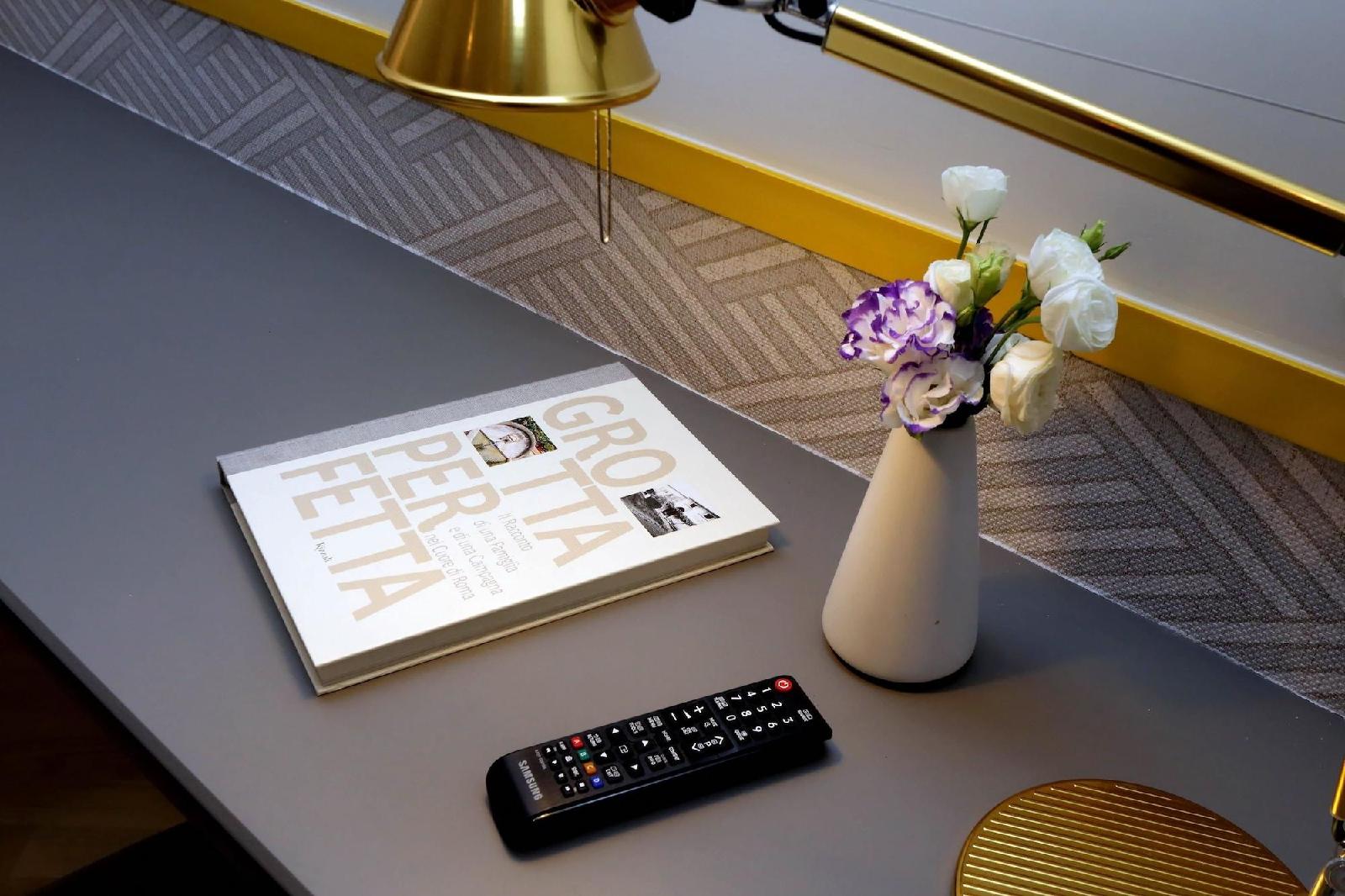 Roma Five Suites