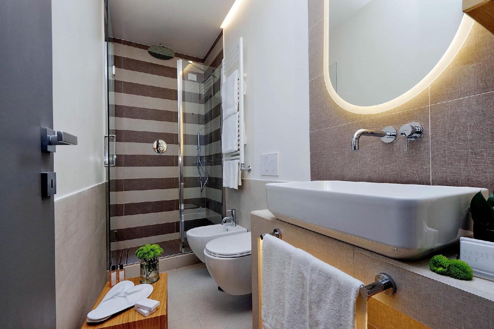Roma Five Suites
