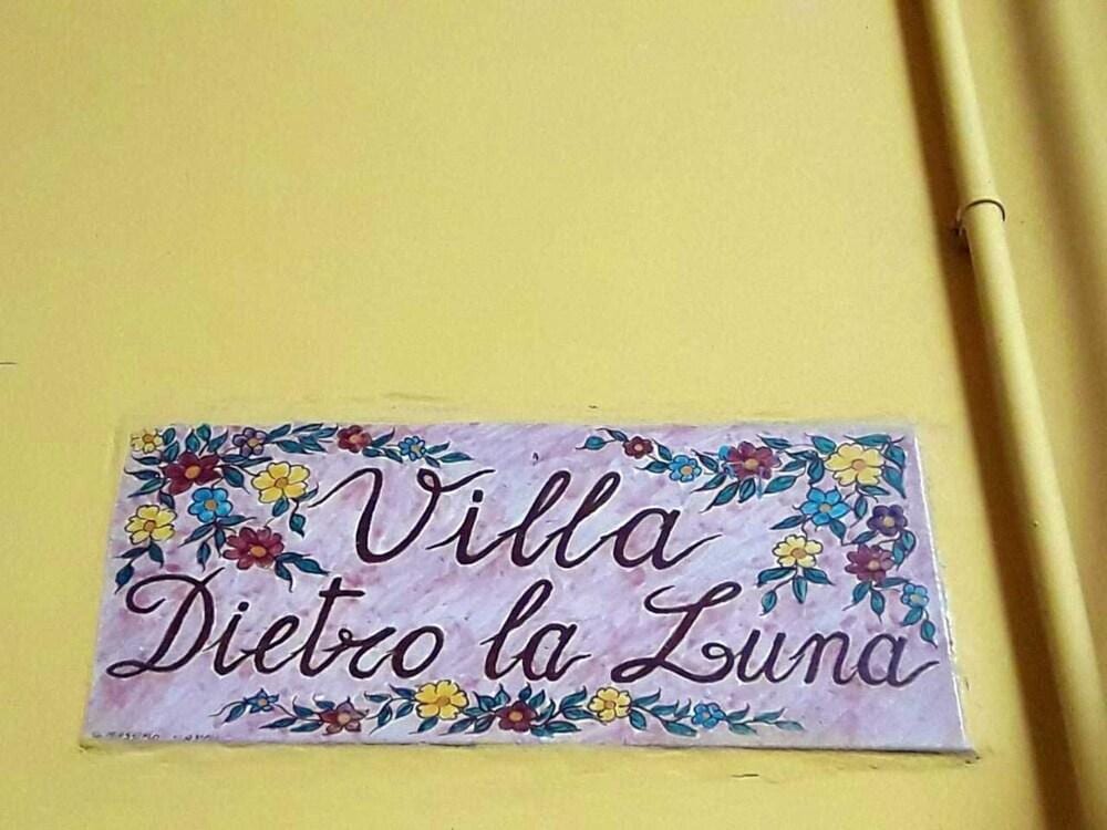 Villa Dietro La Luna