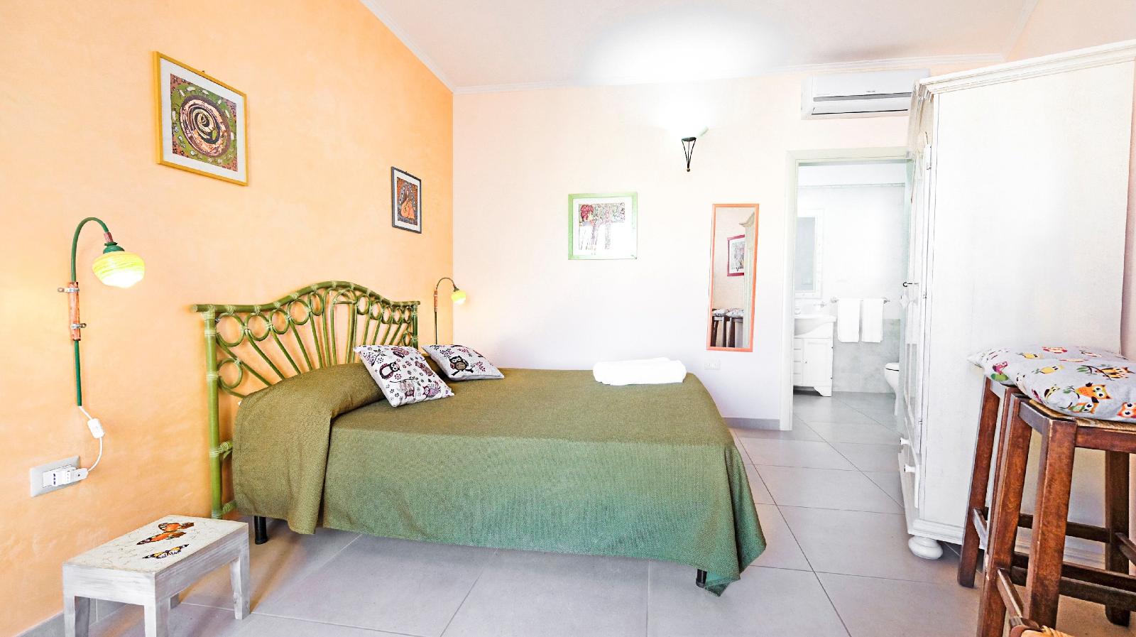 B&B Adua And Art