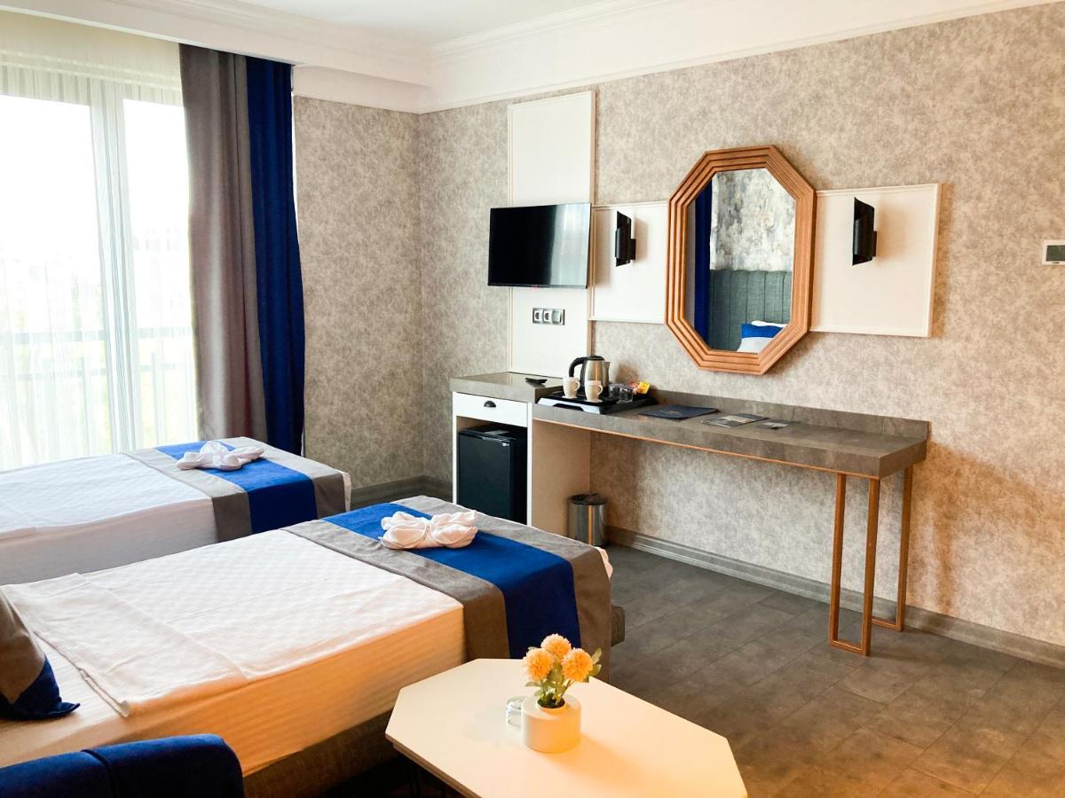 Nenessa Hotel