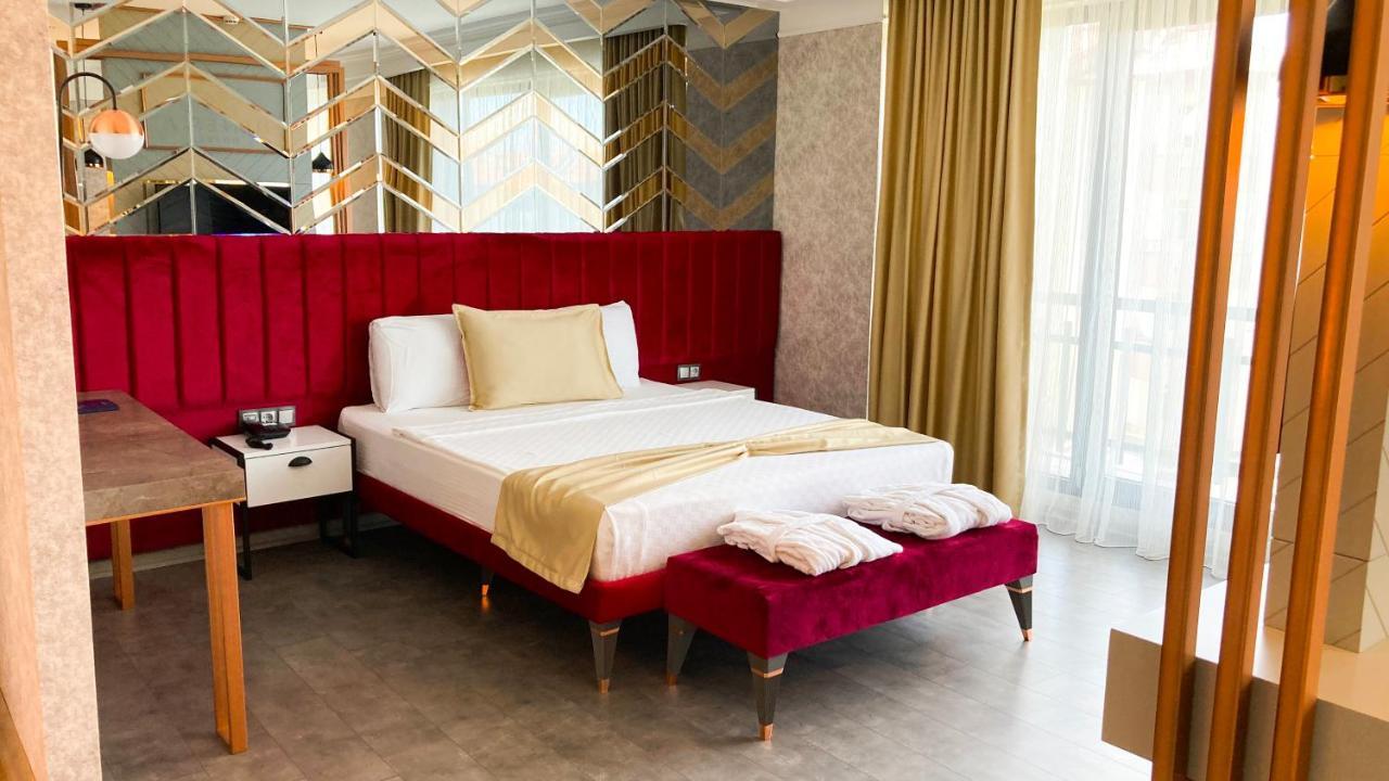 Nenessa Hotel