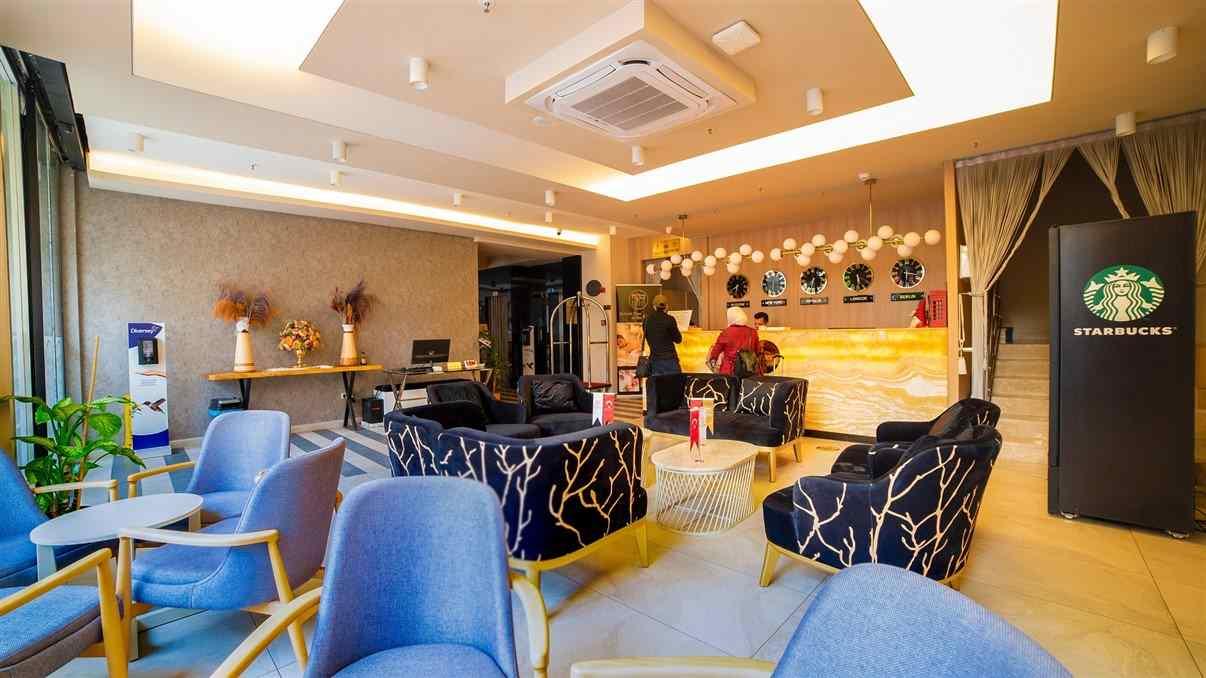Old Town Point Hotel & Spa