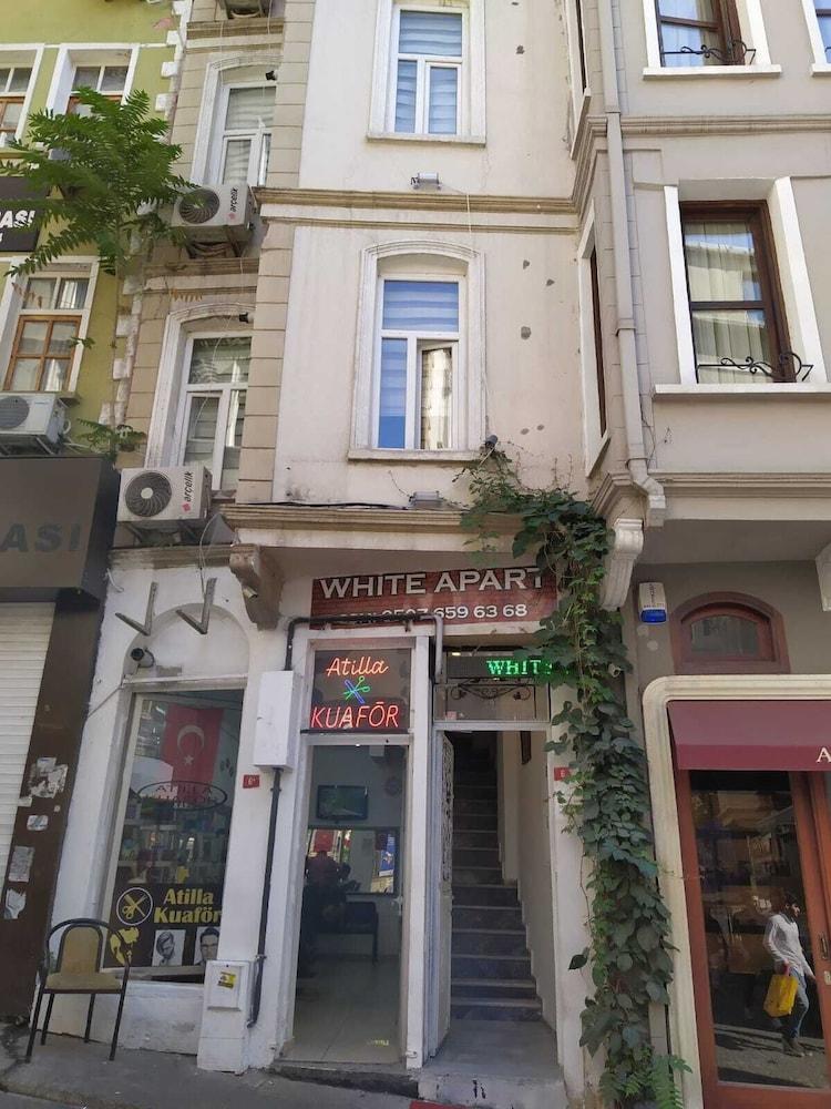 White Apart Hotel