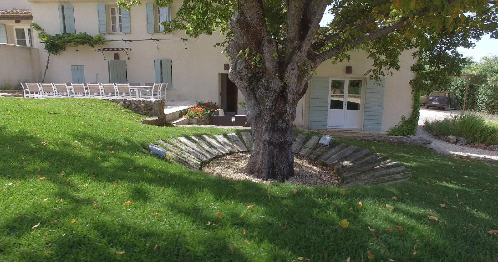 Domaine La Font Des Peres