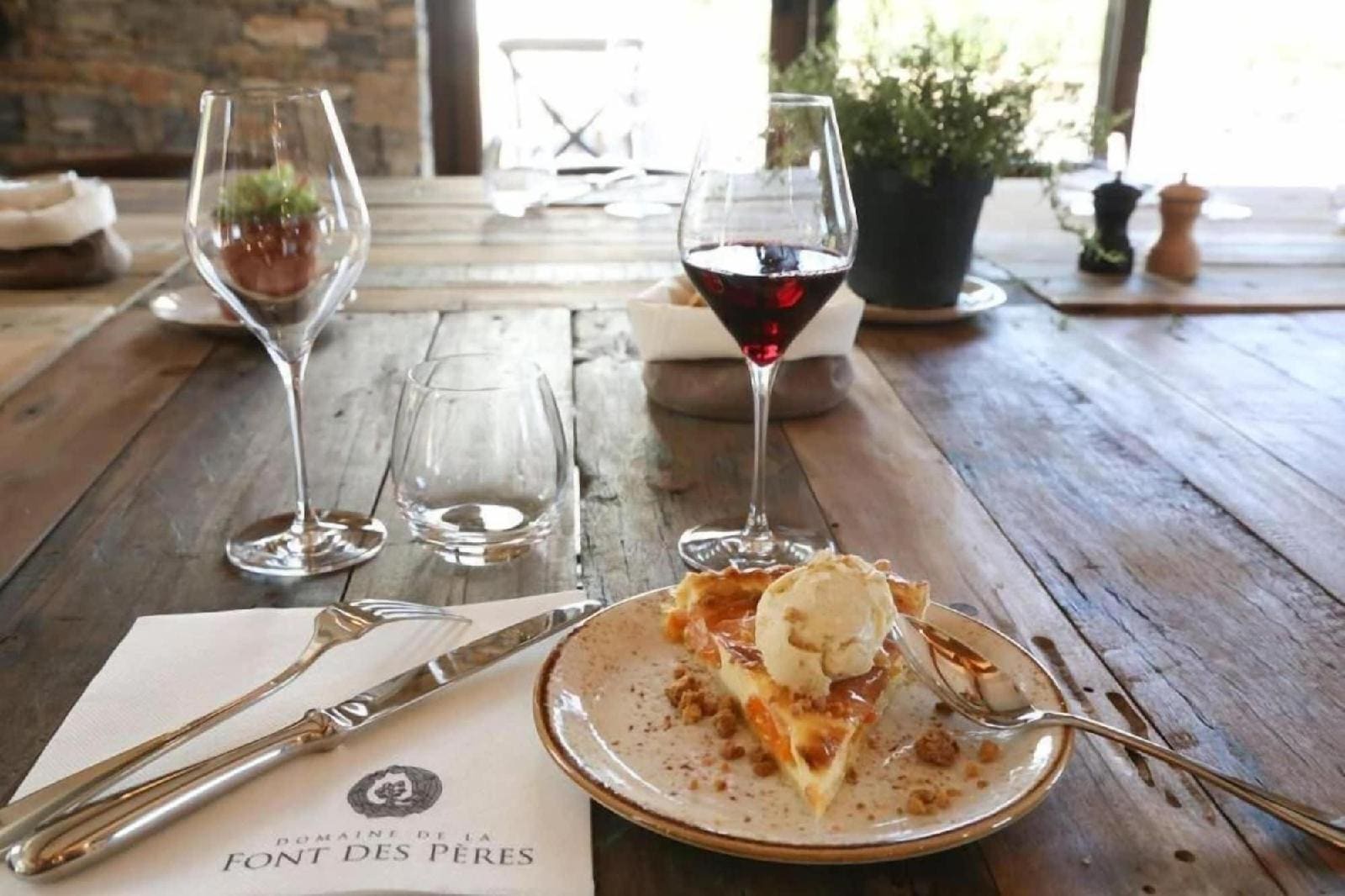 Domaine La Font Des Peres