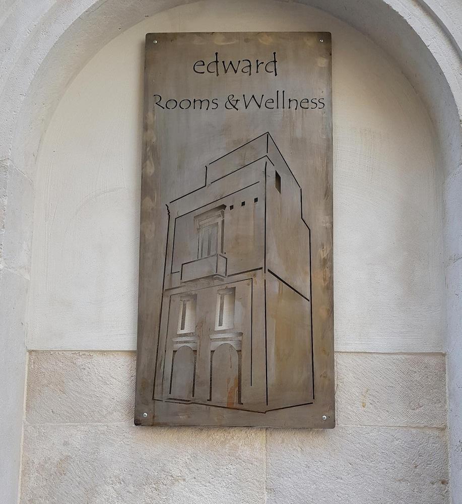 Edward Rooms & Wellness